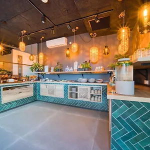 https://ninetynine-hotel-amsterdam.amsterdamhotelsnl.com