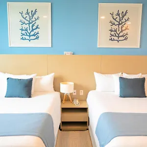 https://ixchel-beach-hotel.quintano-roohotels.com