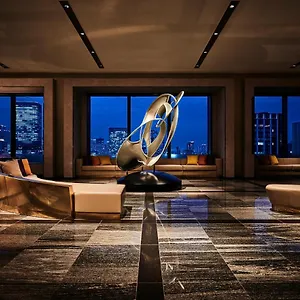 https://the-royal-park-hotel-iconic-osaka-midosuji.hotels-osaka.net