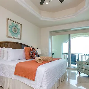 https://the-landmark-resort-of-cozumel-77600.quintano-roohotels.com